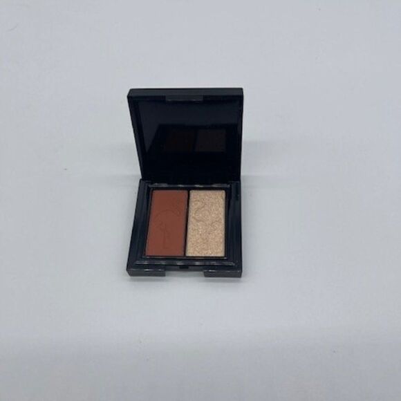 Shaina B Duo Shades Make Up Palette Travel Size - Picture 2 of 6